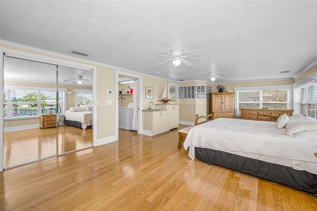 En Venta: $1,099,000 (5 camas, 6 baños, 3505 Pies cuadrados)