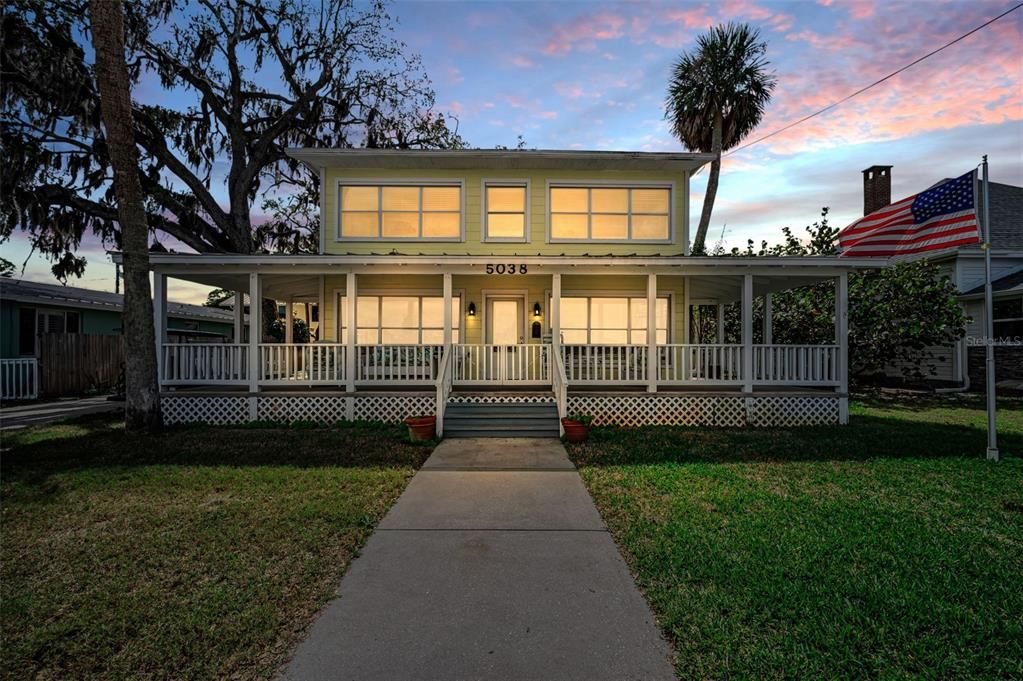 En Venta: $1,099,000 (5 camas, 6 baños, 3505 Pies cuadrados)