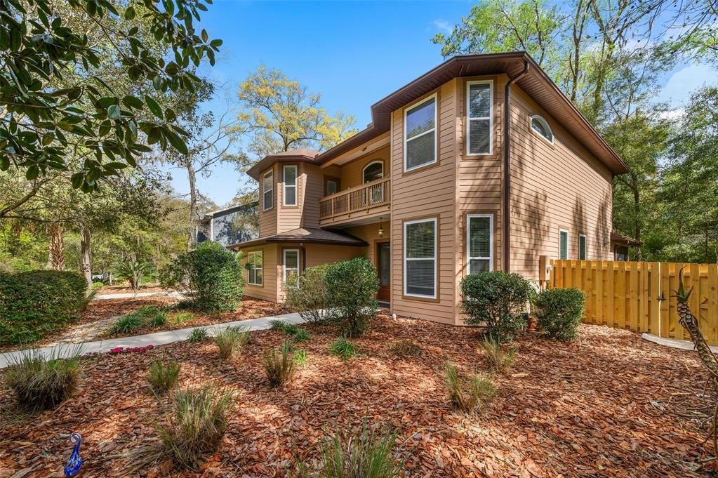 Active With Contract: $595,000 (4 beds, 3 baths, 2893 Square Feet)