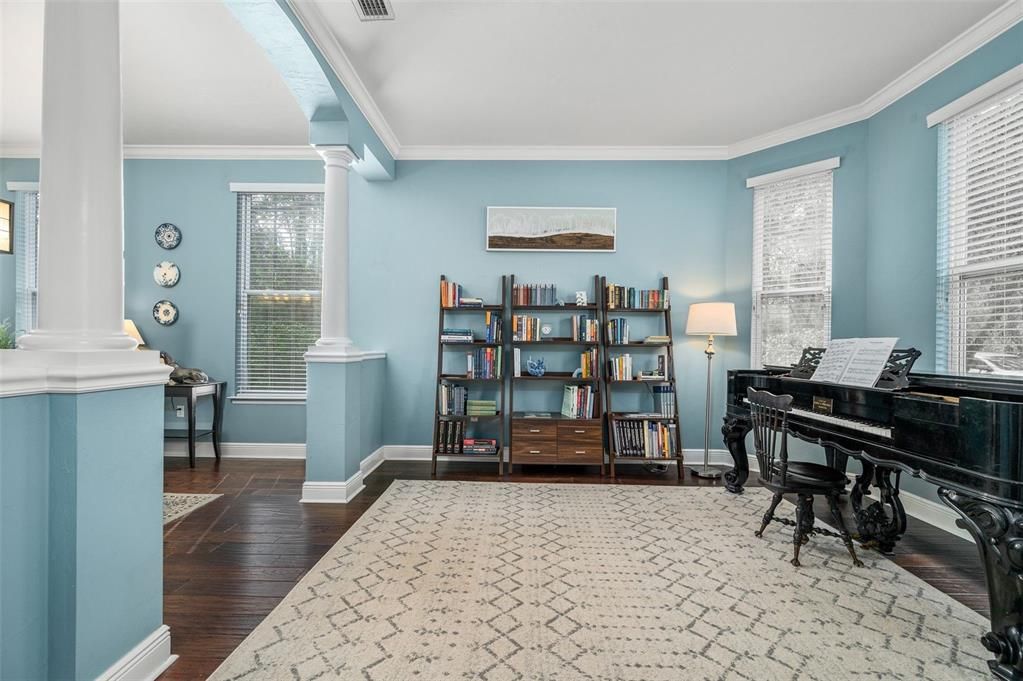 Active With Contract: $595,000 (4 beds, 3 baths, 2893 Square Feet)