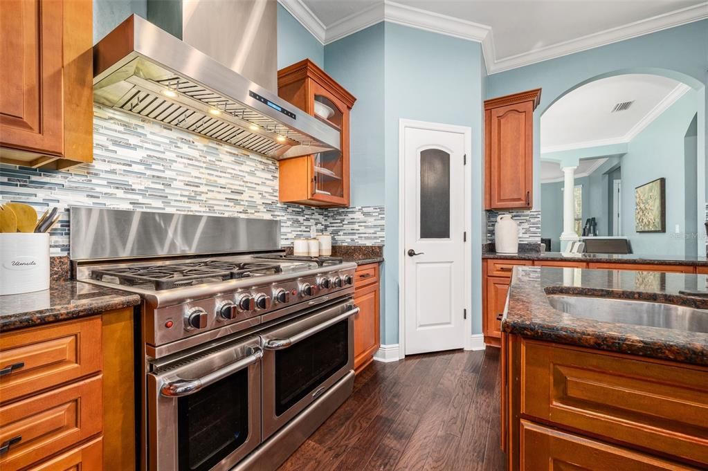 Active With Contract: $595,000 (4 beds, 3 baths, 2893 Square Feet)