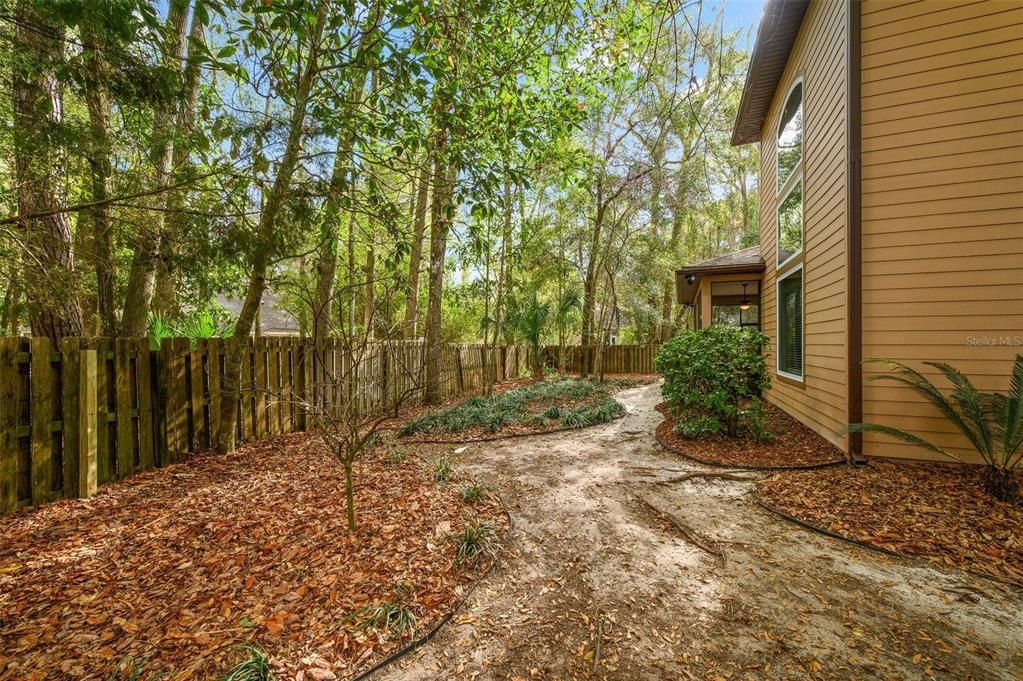 Active With Contract: $595,000 (4 beds, 3 baths, 2893 Square Feet)