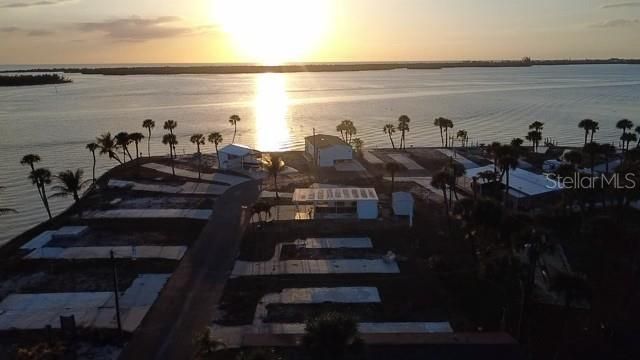 На продажу: $99,000 (0.08 acres)