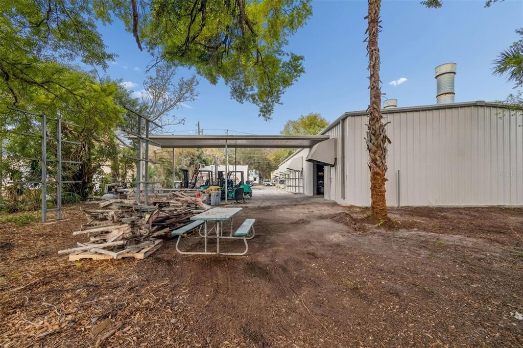 For Sale: $1,100,000 (0 beds, 0 baths, 4720 Square Feet)