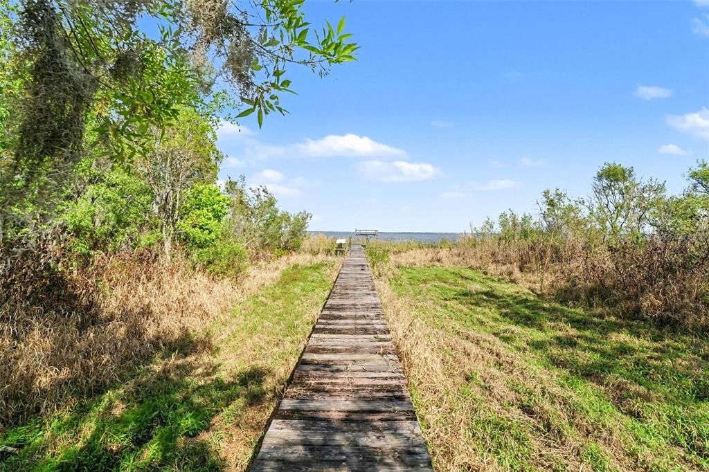 For Sale: $489,500 (2 beds, 2 baths, 1038 Square Feet)