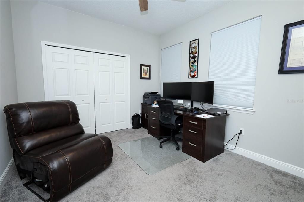 Activo con contrato: $479,900 (4 camas, 3 baños, 2294 Pies cuadrados)