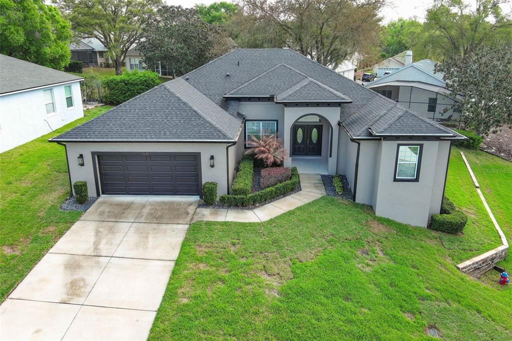 Activo con contrato: $479,900 (4 camas, 3 baños, 2294 Pies cuadrados)