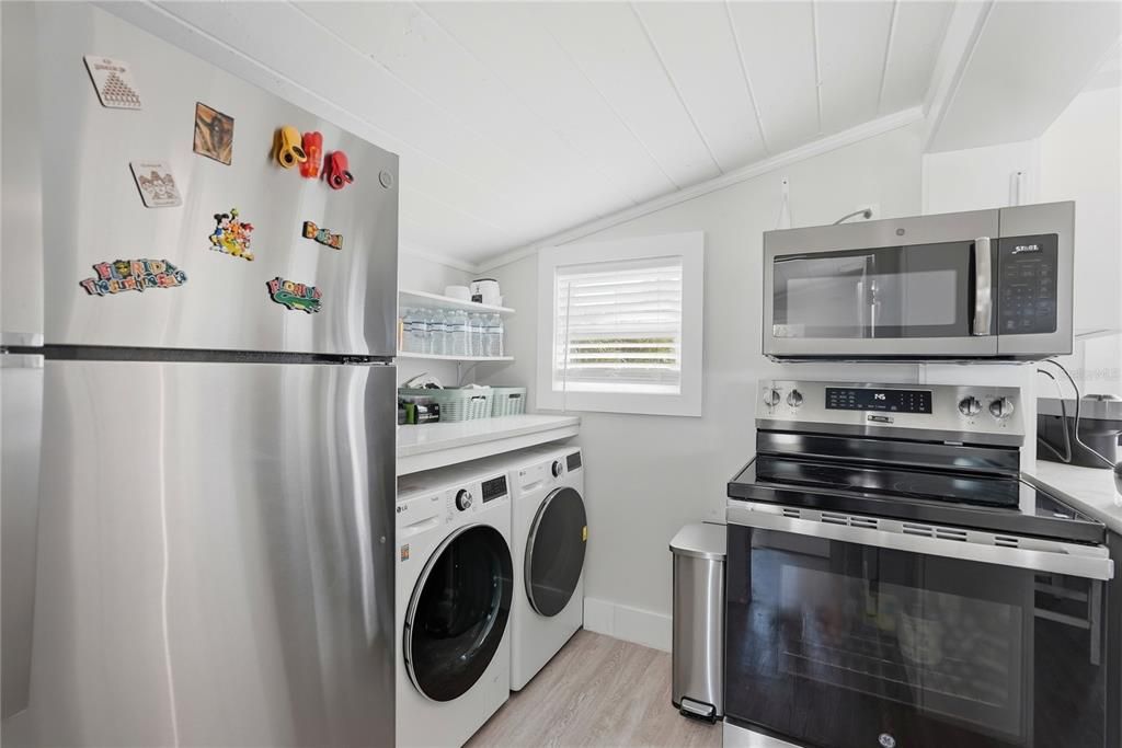 En Venta: $575,000 (3 camas, 2 baños, 1103 Pies cuadrados)