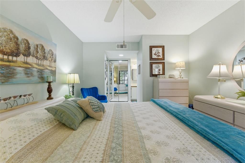 Active With Contract: $135,000 (2 beds, 2 baths, 838 Square Feet)