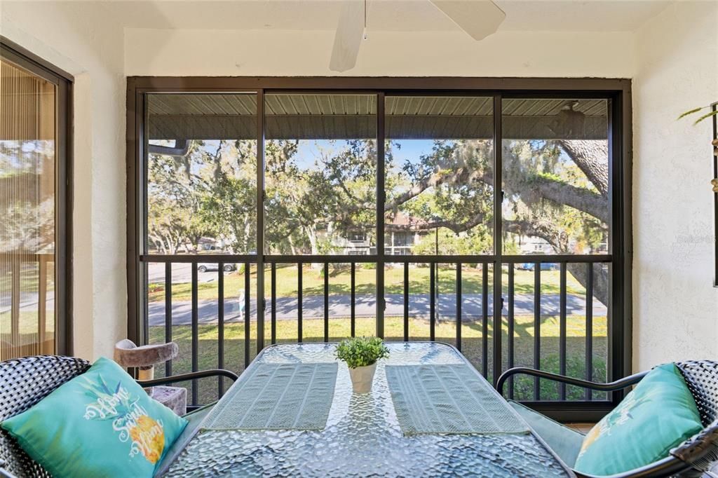 Active With Contract: $135,000 (2 beds, 2 baths, 838 Square Feet)