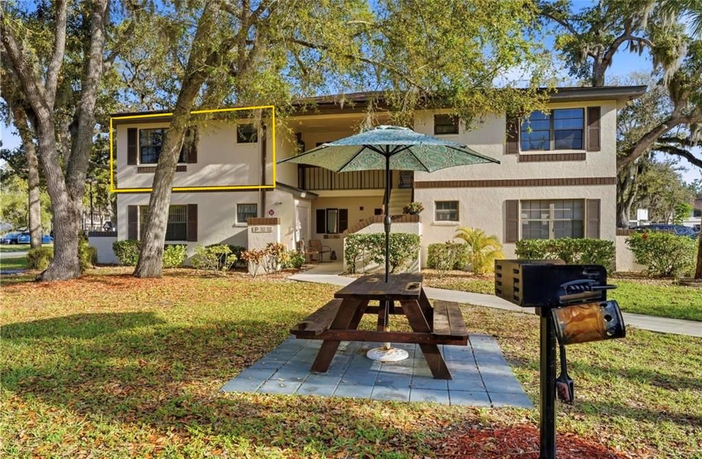 Active With Contract: $135,000 (2 beds, 2 baths, 838 Square Feet)
