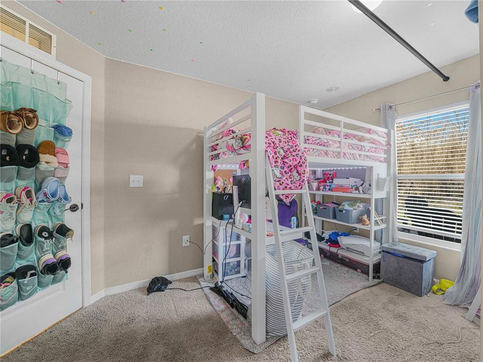For Sale: $299,900 (4 beds, 2 baths, 1965 Square Feet)