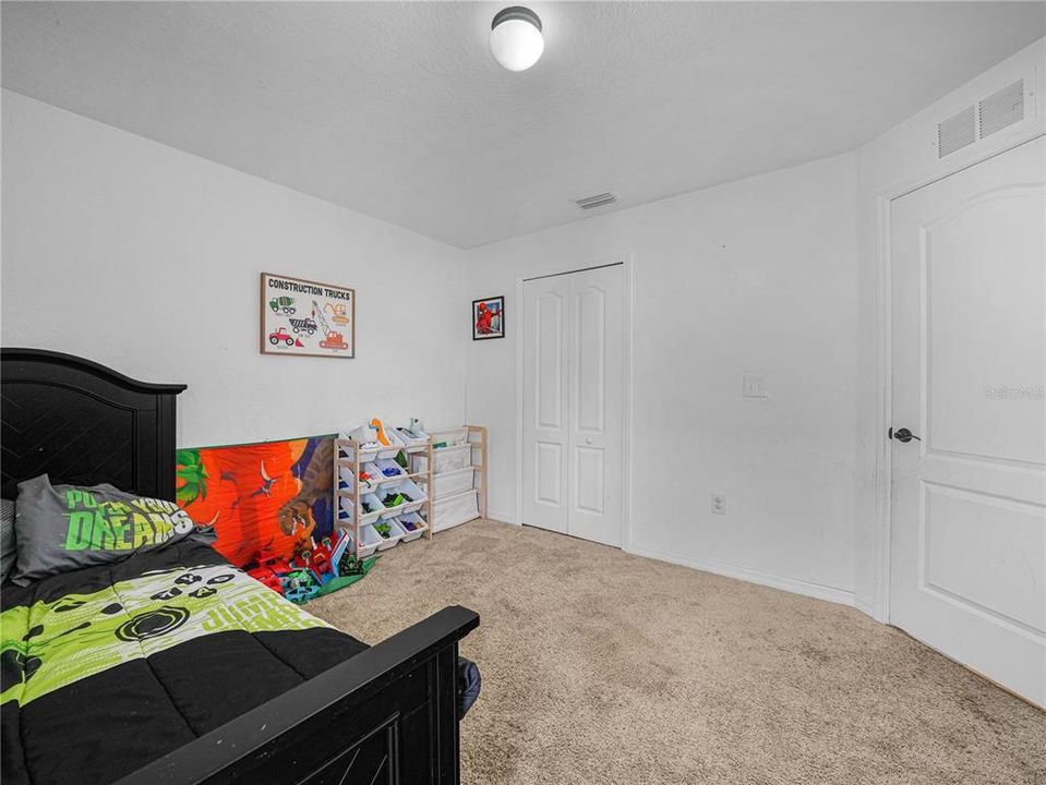 For Sale: $299,900 (4 beds, 2 baths, 1965 Square Feet)