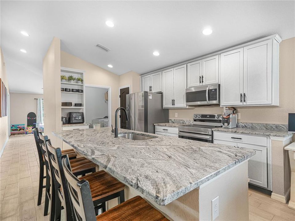 For Sale: $299,900 (4 beds, 2 baths, 1965 Square Feet)