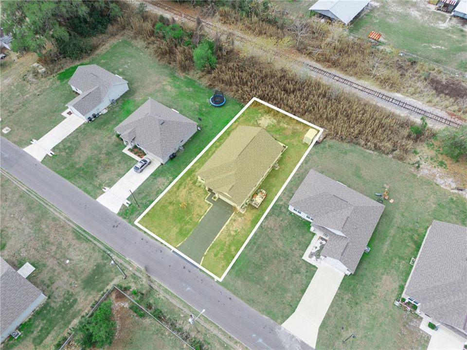 For Sale: $299,900 (4 beds, 2 baths, 1965 Square Feet)