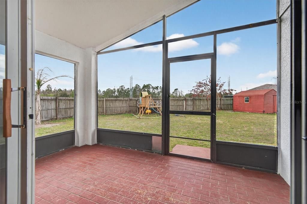 For Sale: $410,000 (4 beds, 2 baths, 1769 Square Feet)