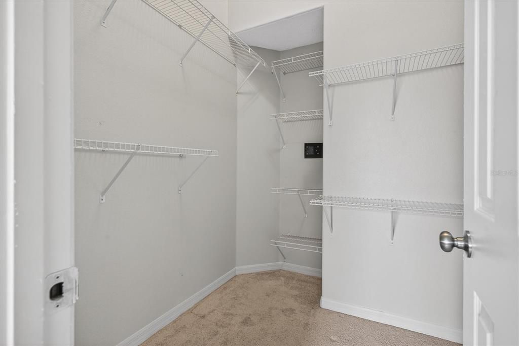 For Sale: $410,000 (4 beds, 2 baths, 1769 Square Feet)