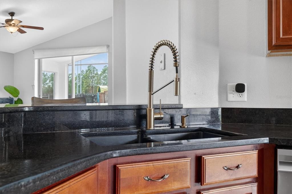 For Sale: $410,000 (4 beds, 2 baths, 1769 Square Feet)