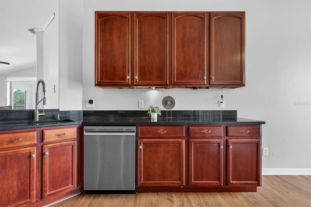 For Sale: $410,000 (4 beds, 2 baths, 1769 Square Feet)