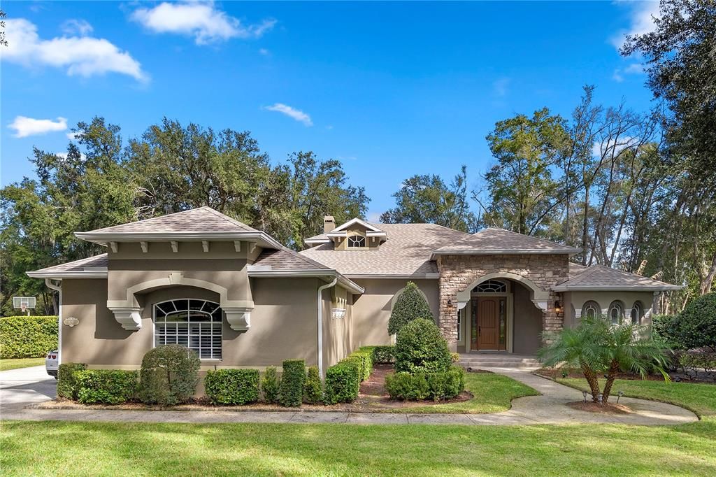 For Sale: $1,100,000 (4 beds, 4 baths, 3374 Square Feet)