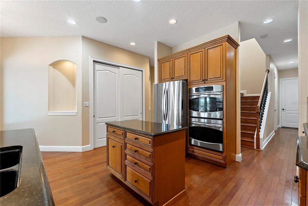 For Sale: $1,100,000 (4 beds, 4 baths, 3374 Square Feet)