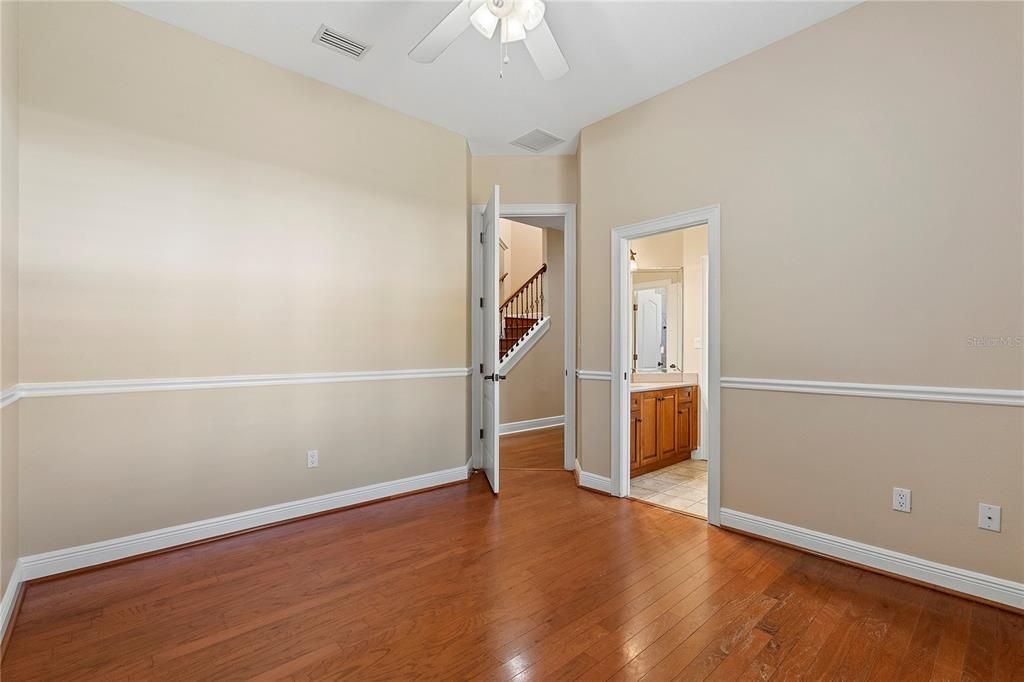 For Sale: $1,100,000 (4 beds, 4 baths, 3374 Square Feet)
