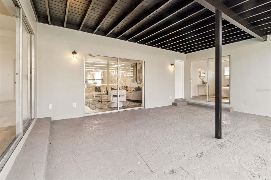 Active With Contract: $400,000 (3 beds, 2 baths, 1416 Square Feet)