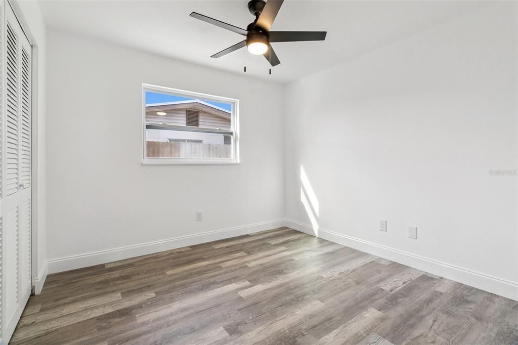 Active With Contract: $400,000 (3 beds, 2 baths, 1416 Square Feet)