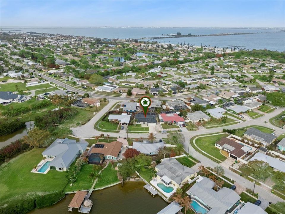 Active With Contract: $400,000 (3 beds, 2 baths, 1416 Square Feet)