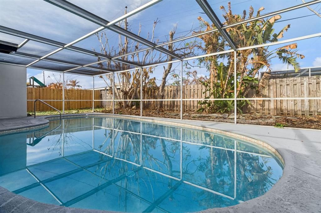 Active With Contract: $400,000 (3 beds, 2 baths, 1416 Square Feet)