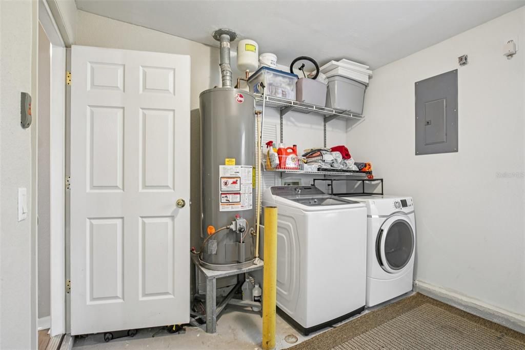 Active With Contract: $410,000 (4 beds, 0 baths, 1996 Square Feet)