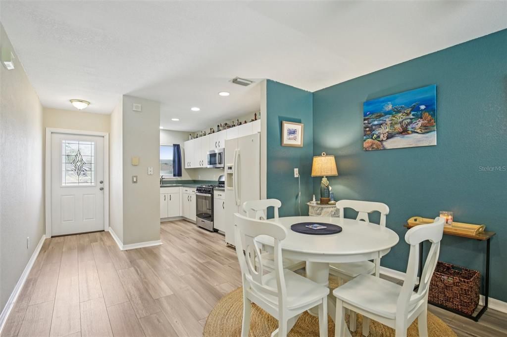 Active With Contract: $410,000 (4 beds, 0 baths, 1996 Square Feet)