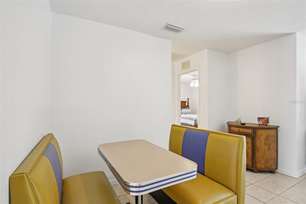 Active With Contract: $410,000 (4 beds, 0 baths, 1996 Square Feet)