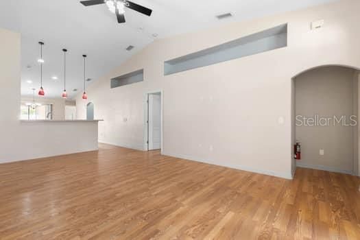 For Sale: $565,000 (7 beds, 0 baths, 3123 Square Feet)