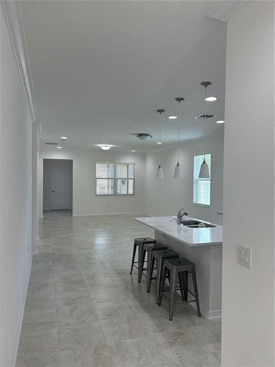 Activo con contrato: $2,900 (3 camas, 2 baños, 1765 Pies cuadrados)