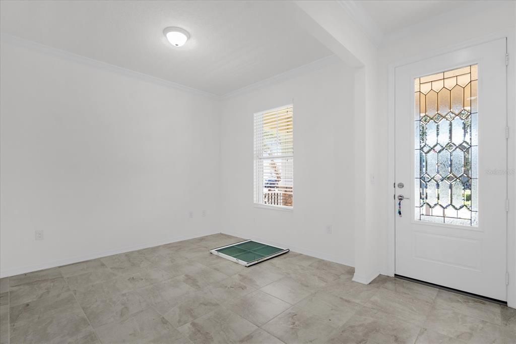 Activo con contrato: $2,900 (3 camas, 2 baños, 1765 Pies cuadrados)