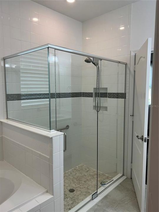 Activo con contrato: $2,900 (3 camas, 2 baños, 1765 Pies cuadrados)