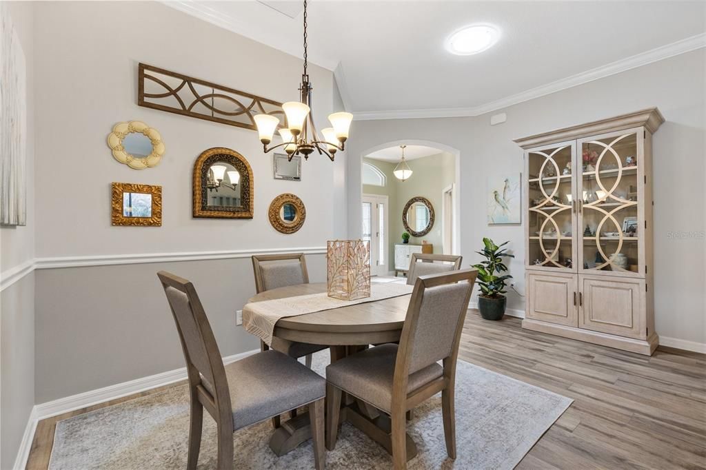 En Venta: $564,900 (3 camas, 2 baños, 1914 Pies cuadrados)