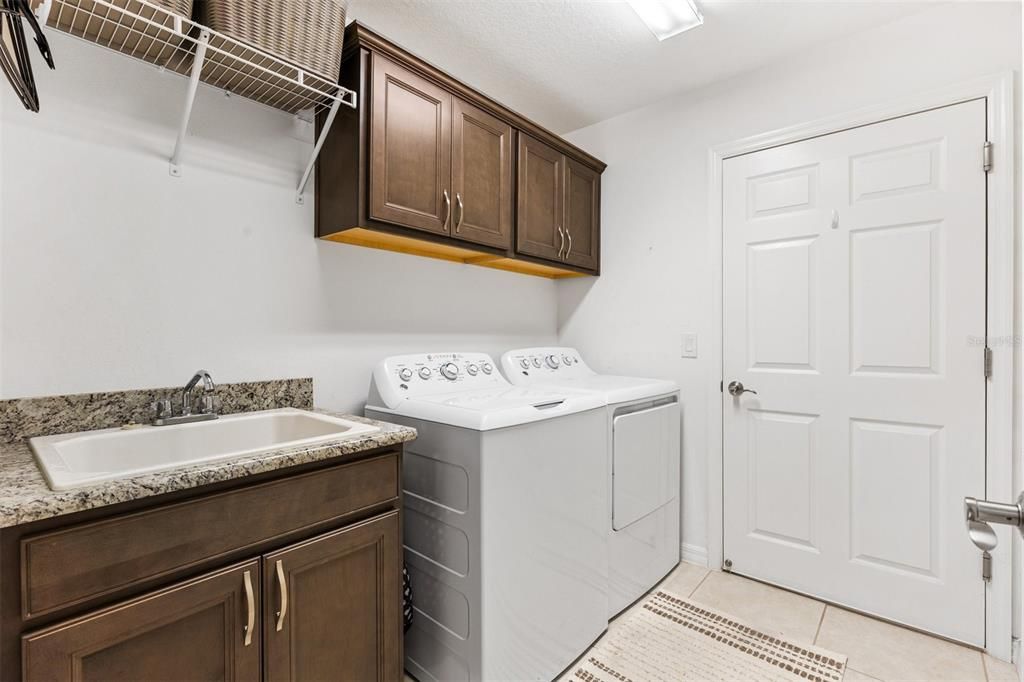 En Venta: $564,900 (3 camas, 2 baños, 1914 Pies cuadrados)