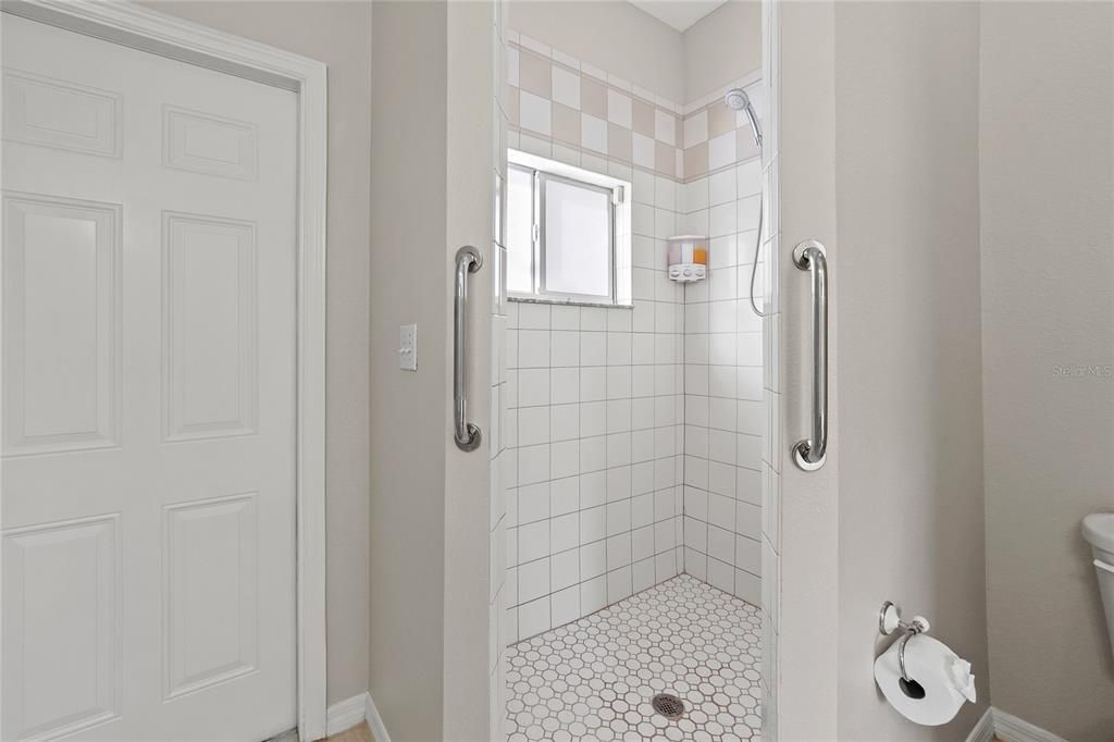 Active With Contract: $775,000 (6 beds, 3 baths, 3097 Square Feet)