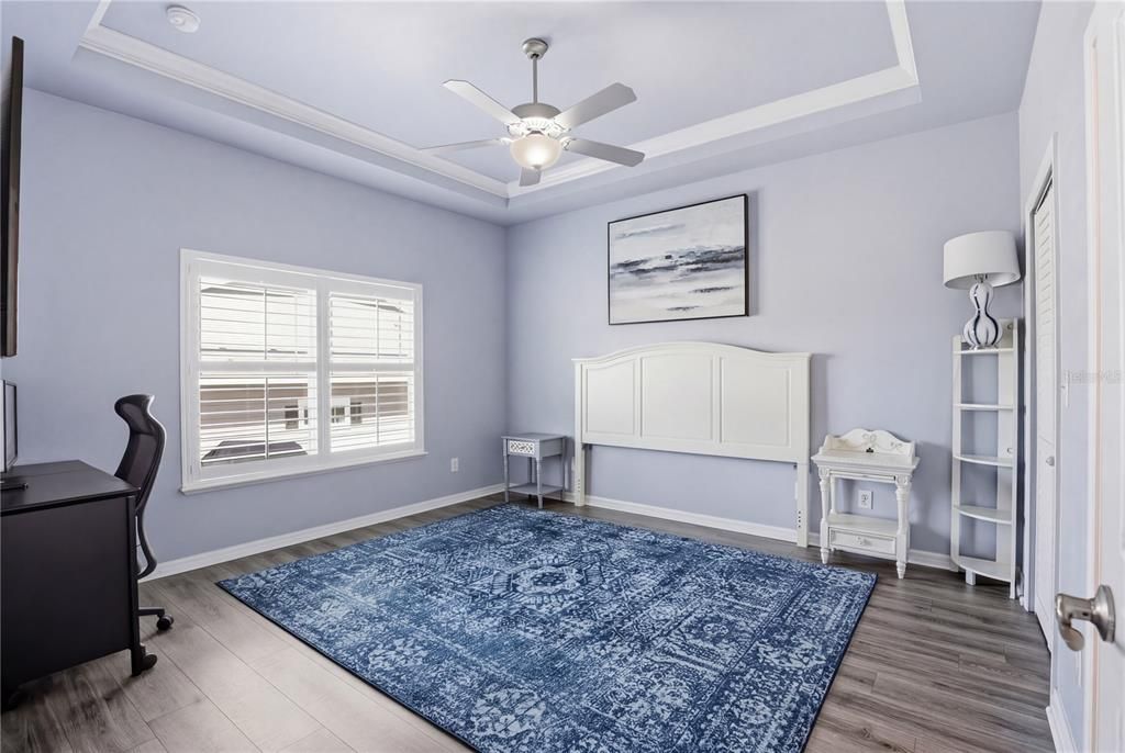 На продажу: $254,900 (2 спален, 2 ванн, 1179 Квадратных фут)