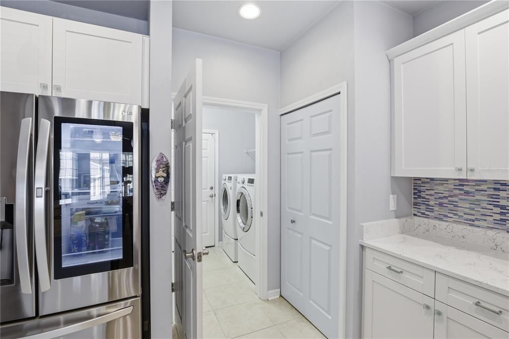 На продажу: $254,900 (2 спален, 2 ванн, 1179 Квадратных фут)