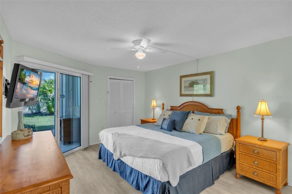 En Venta: $549,000 (2 camas, 2 baños, 1179 Pies cuadrados)