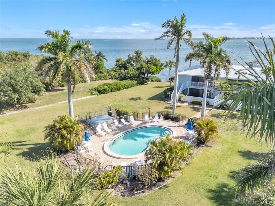 En Venta: $549,000 (2 camas, 2 baños, 1179 Pies cuadrados)