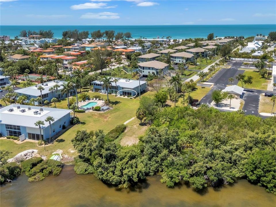En Venta: $549,000 (2 camas, 2 baños, 1179 Pies cuadrados)