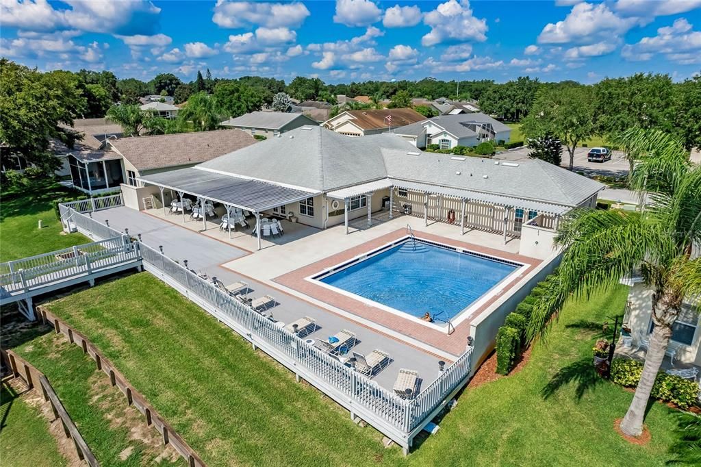 Activo con contrato: $225,000 (2 camas, 2 baños, 1142 Pies cuadrados)