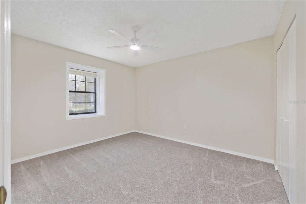 Activo con contrato: $224,900 (3 camas, 2 baños, 1215 Pies cuadrados)