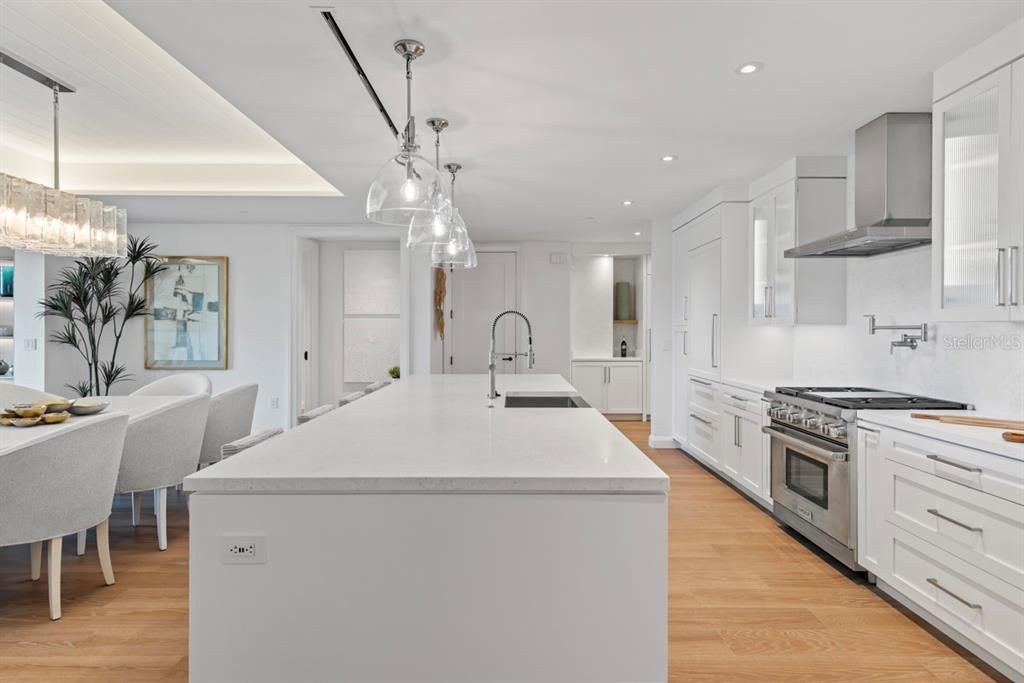 For Sale: $5,823,000 (3 beds, 3 baths, 3477 Square Feet)