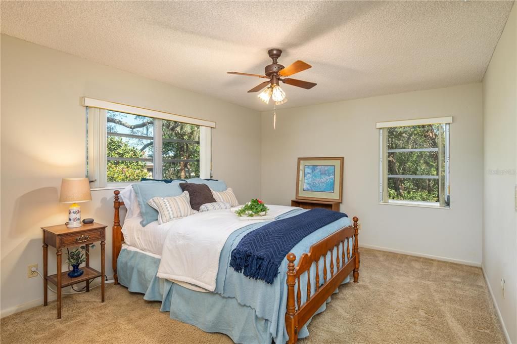 For Sale: $399,900 (3 beds, 2 baths, 1632 Square Feet)