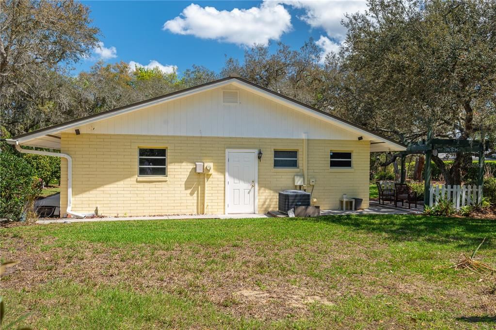 For Sale: $399,900 (3 beds, 2 baths, 1632 Square Feet)